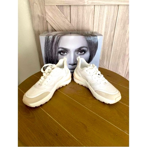 JLO Jennifer Lopez Women’s Carele Sneakers in Steam/White With Box. Size 9M. - Picture 1 of 7
